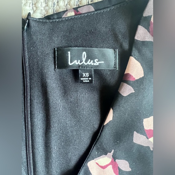 🌿Lulu’s Dress - Picture 3 of 4